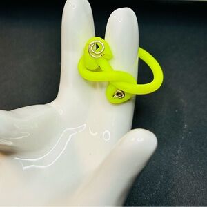 Silicone lime green ring